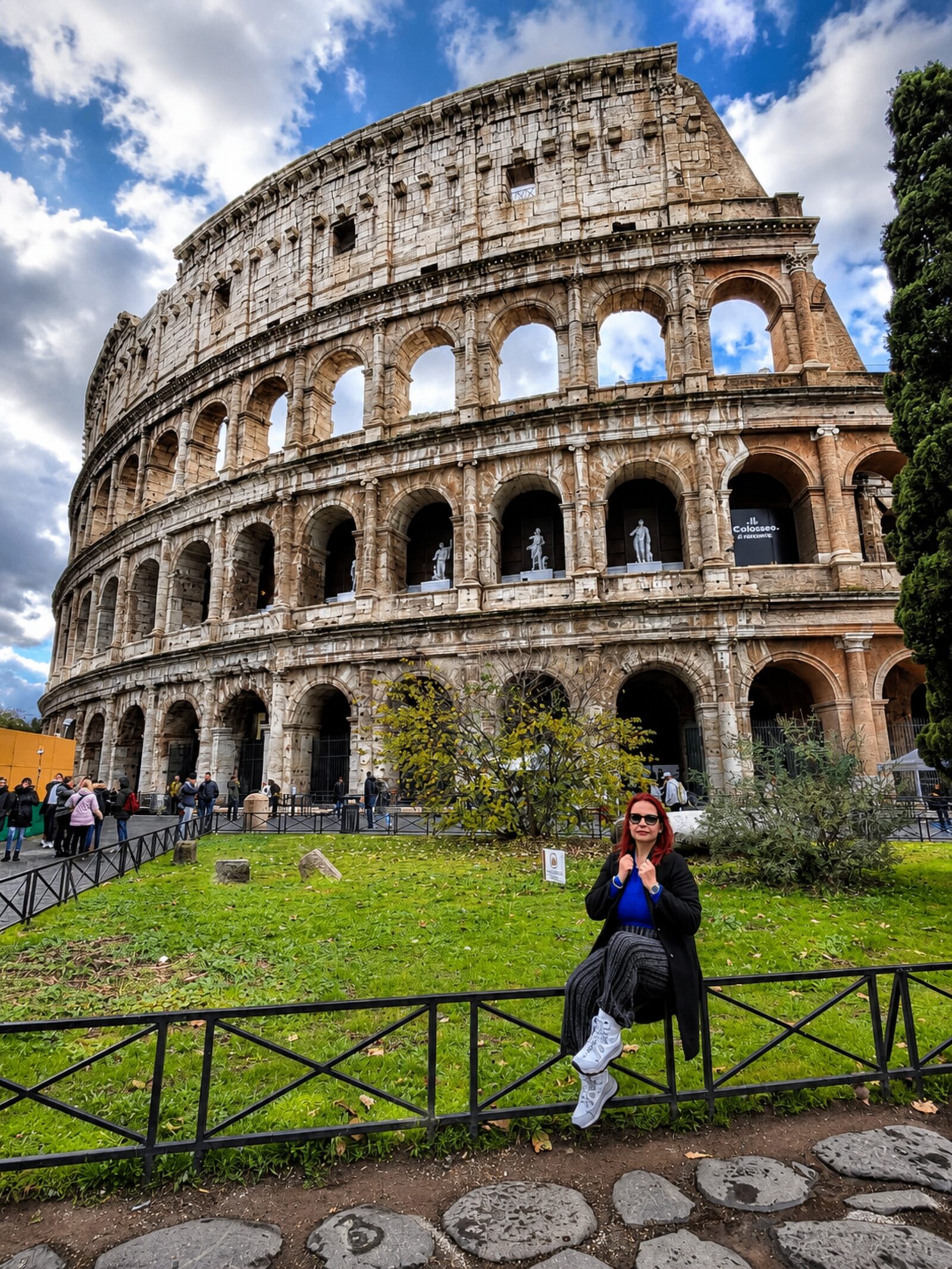 Marce Rivera frente al Coliseo de Roma